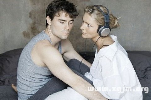 女人出轨与男人出轨的区别_一个出轨女人的自白妻子出轨小说_出轨孕妇